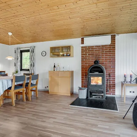 2 Bedroom In Vakantiehuis *